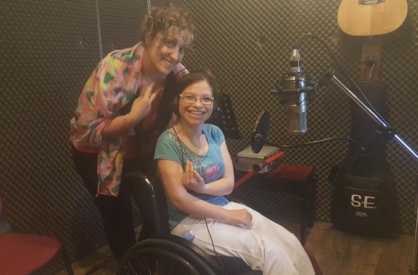 Velia Immacolata Innecco, voce oltre ogni limite: tra sogni, coraggio e musica che diventa libert&agrave;