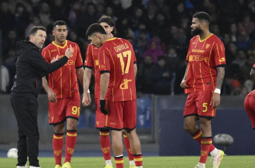 Il Lecce all'esame Bologna: serve un&rsquo;&laquo;impennata&raquo;