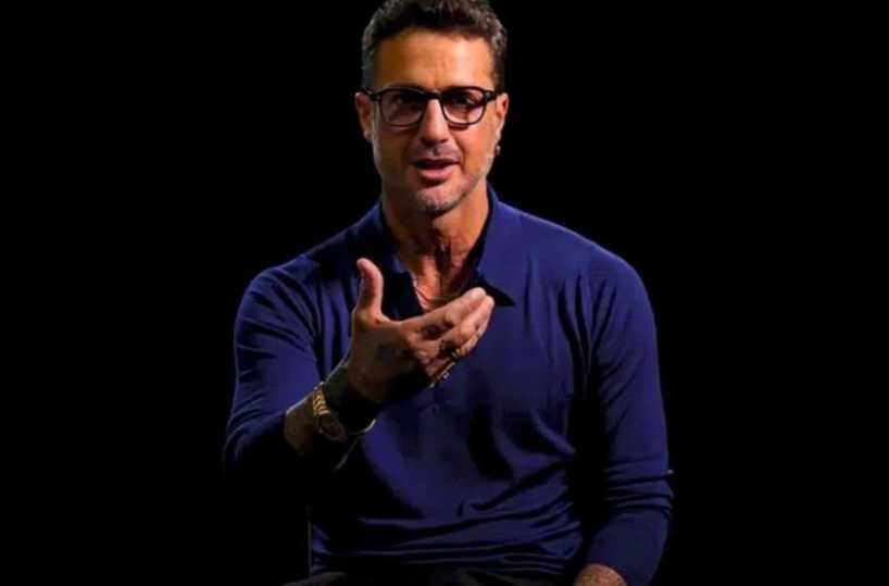 Scacco ai media, Fabrizio Corona porta &laquo;Falsissimo&raquo; a Bari in teatro: &laquo;I social sono destinati alla crisi. Contro le fake news basta ragionare...&raquo;