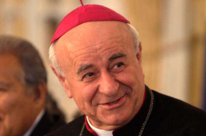Mons. Paglia: l&rsquo;uomo che vuol essere come Dio &egrave; il rischio di Trump e del marito di Bisceglie