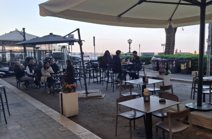 A Bari ordinanze, protocolli e riunioni: breve storia di una &laquo;movida tormentata&raquo; all'Umbertino 