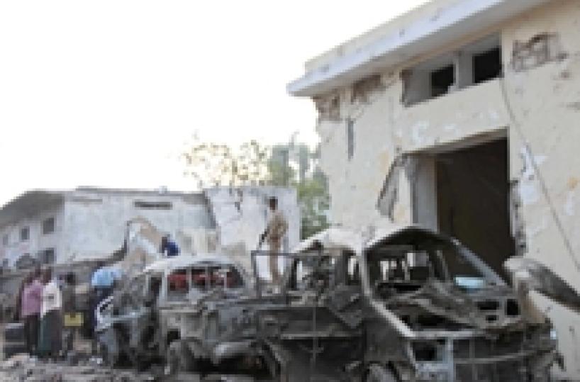 Somalia: hotel, terroristi asserragliati
