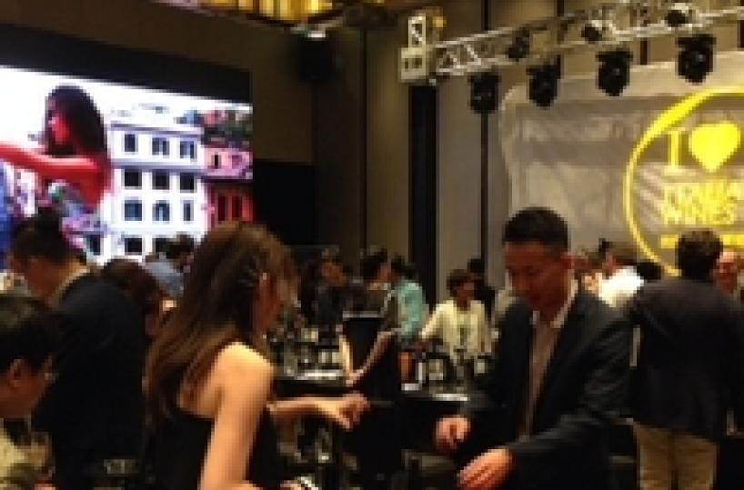 Vinitaly begins road show in China, first stop Beijing