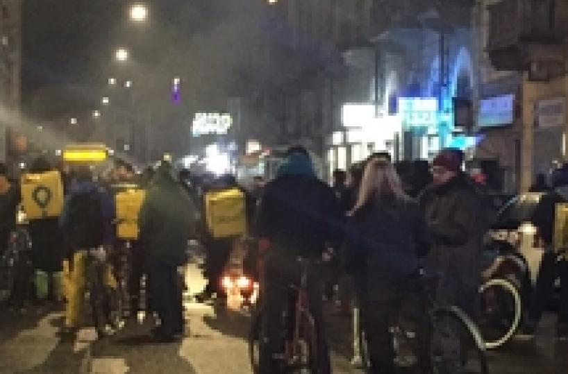 Rider investito,protesta colleghi Torino
