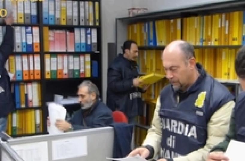 Frode 'carosello' da 200 mln, 17 arresti