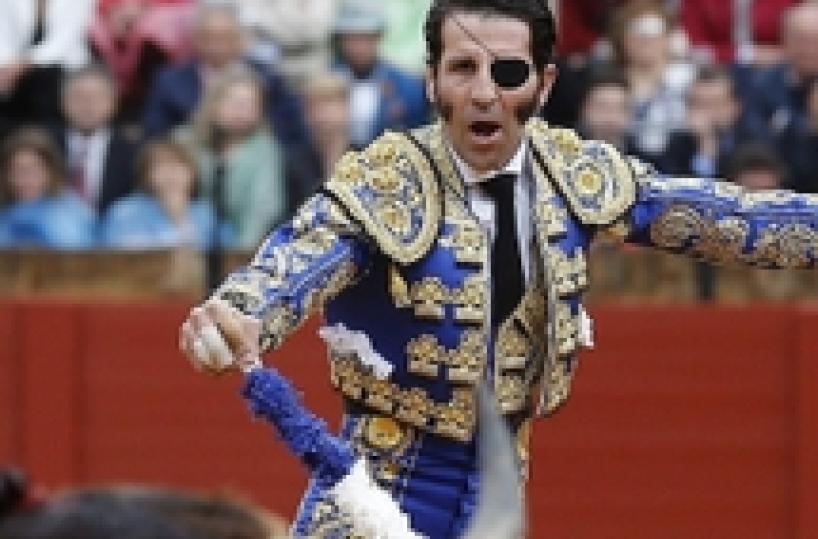Il torero Juan Jose Padilla durante la Corrida di Siviglia