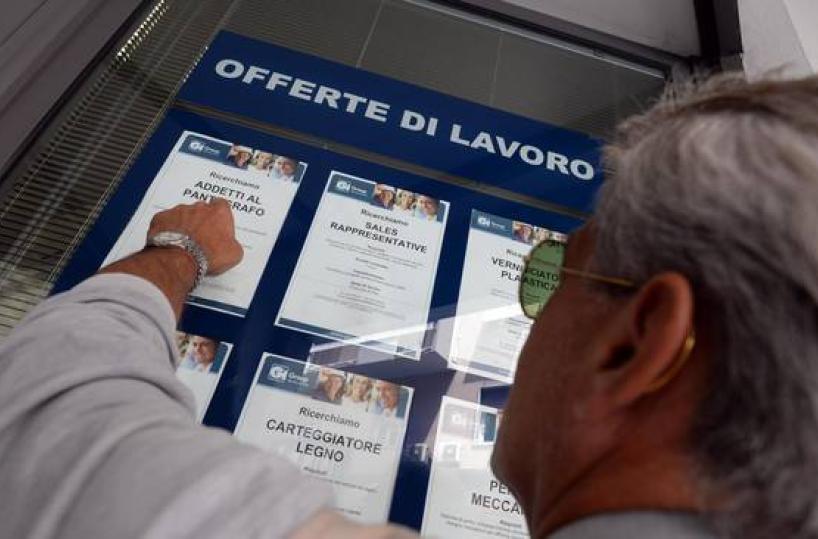Eurozona: disoccupazione febbraio cala a 8,5%, più bassa dal 2008