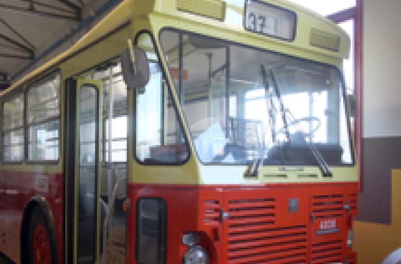 Strage Bologna, bus 37 apre il corteo