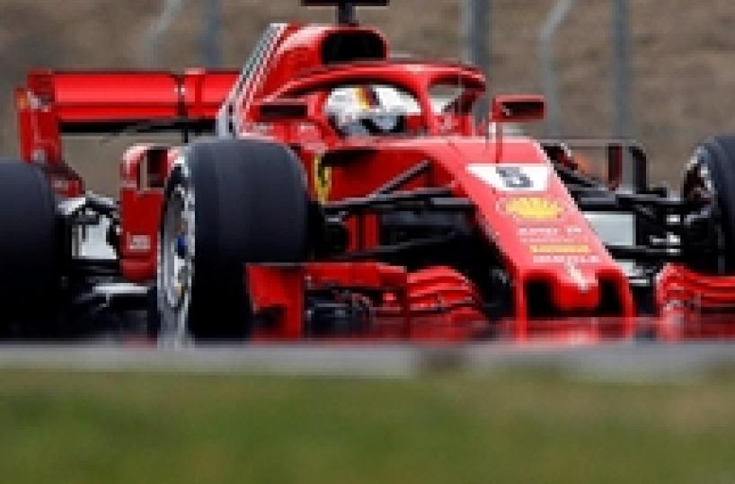 Acquista su un sito i biglietti per tre giri su una Formula 1, ma è una truffa