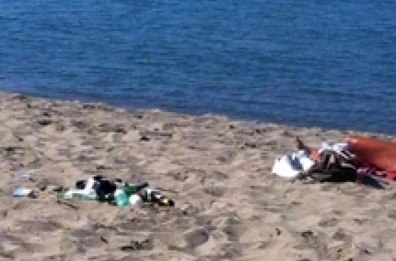 Sulle spiagge italiane 714 rifiuti ogni 100 metri