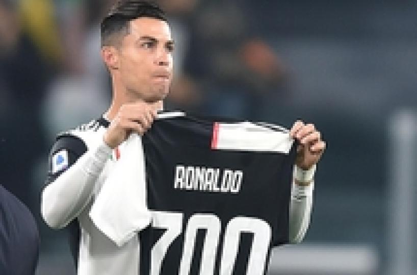 Se anche l’Europa del calcio va a finire  nel pallone