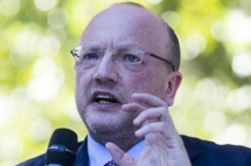 Dignity decree 'antithetical' to govt contract - Boccia