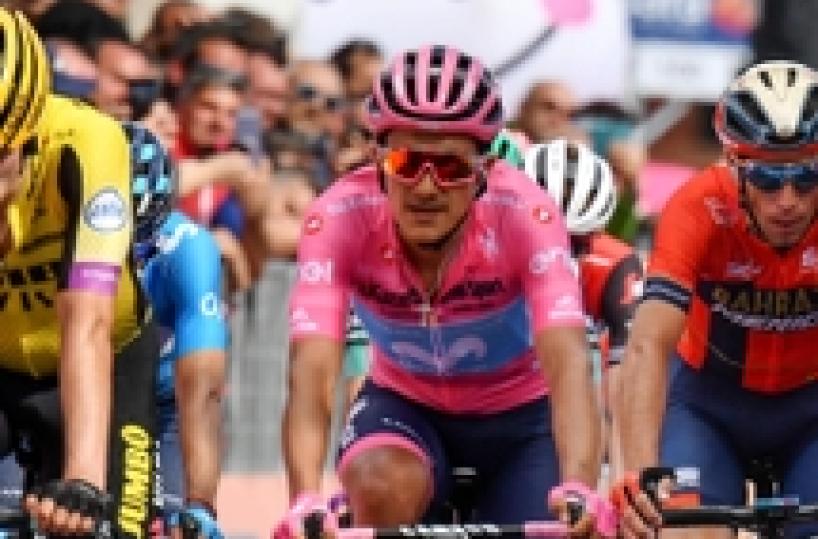 Giro: al via il tappone dolomitico