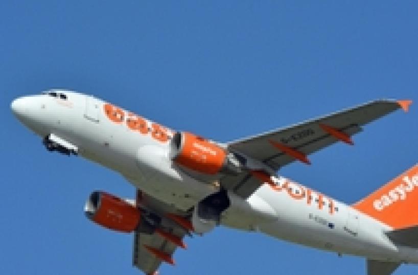 Fumo in cabina, atterraggio di emergenza