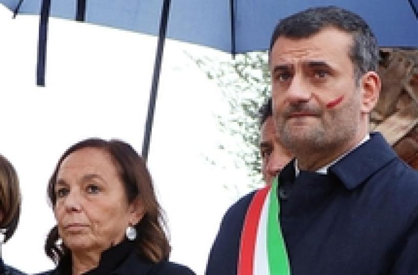 Decaro: sindaci soli, dateci soluzioni