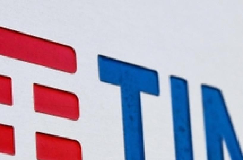 Elliott wins Telecom Italia showdown, takes over board (3)