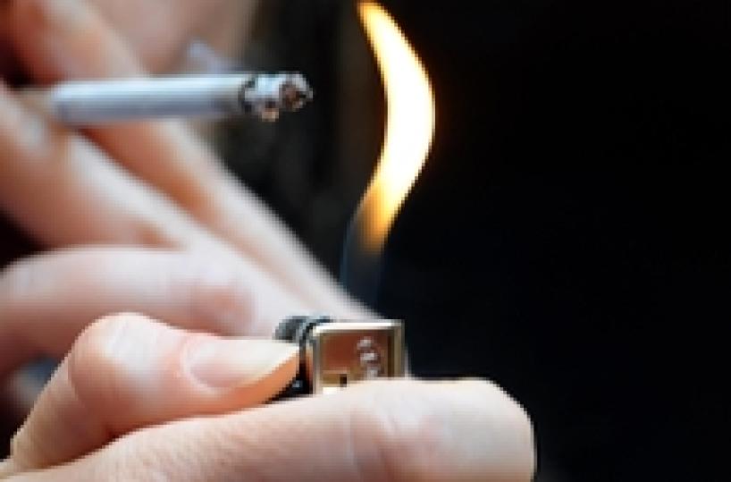 Fuma in auto davanti al minore multa di 55 euro a Lecce