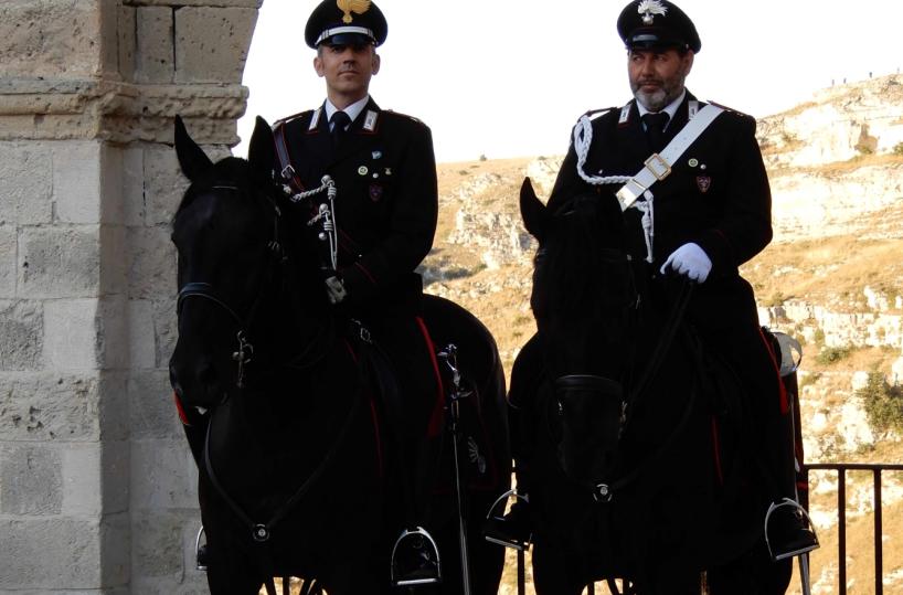 Potenza, i carabinieri a cavallo per pattugliare i parchi della città 