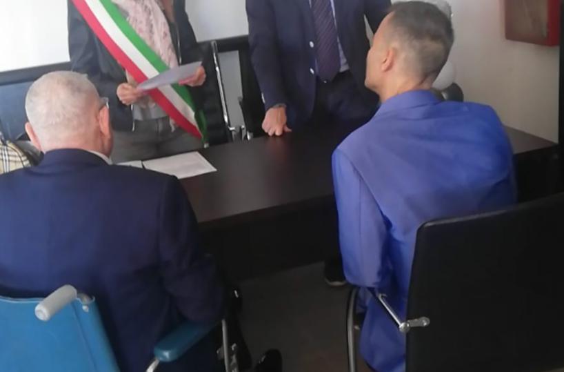 Martina Franca, l'amore più forte del male: 73enne in fin di vita sposa il compagno 60enne