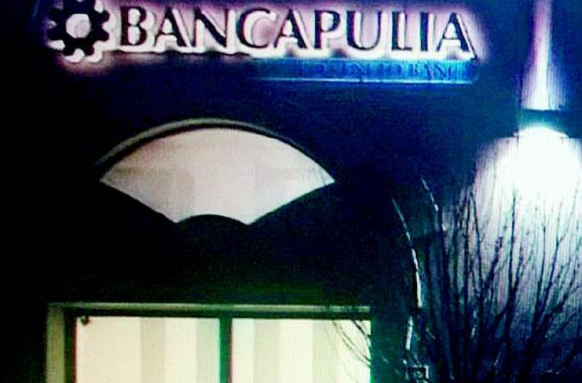 Arrivano i militi e sparano fallisce l'assalto al bancomat
