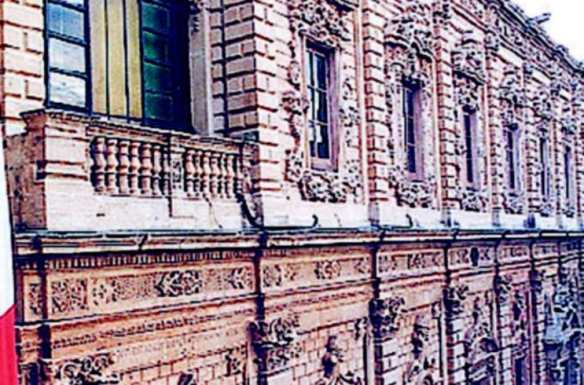 Stagione lirica a Leccenegato il finanziamento 