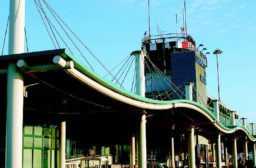 «Pista aeroporto, vogliamo una parola definitiva»
