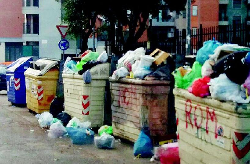 «Siamo sommersi dai rifiuti»Si moltiplicano le proteste