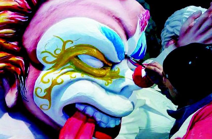 Gli «eroi» fanno sorridereal Carnevale di Putignano
