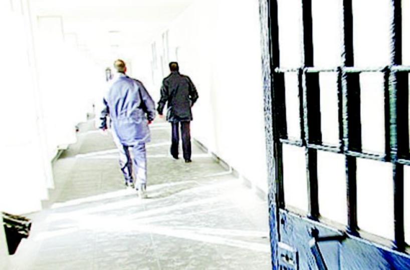 Lecce, francobolli falsi stampatiin carcere: indagati 5 detenuti