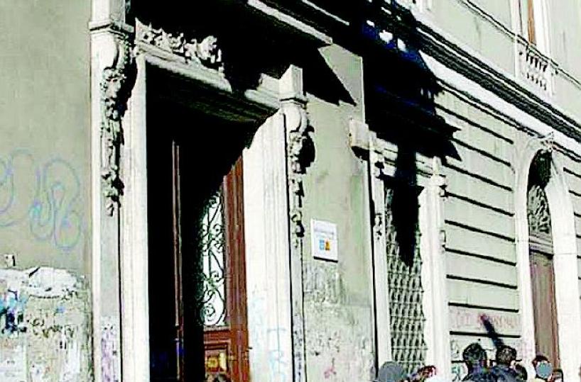 «Al liceo come in chiesa» Il mondo della scuola è diviso