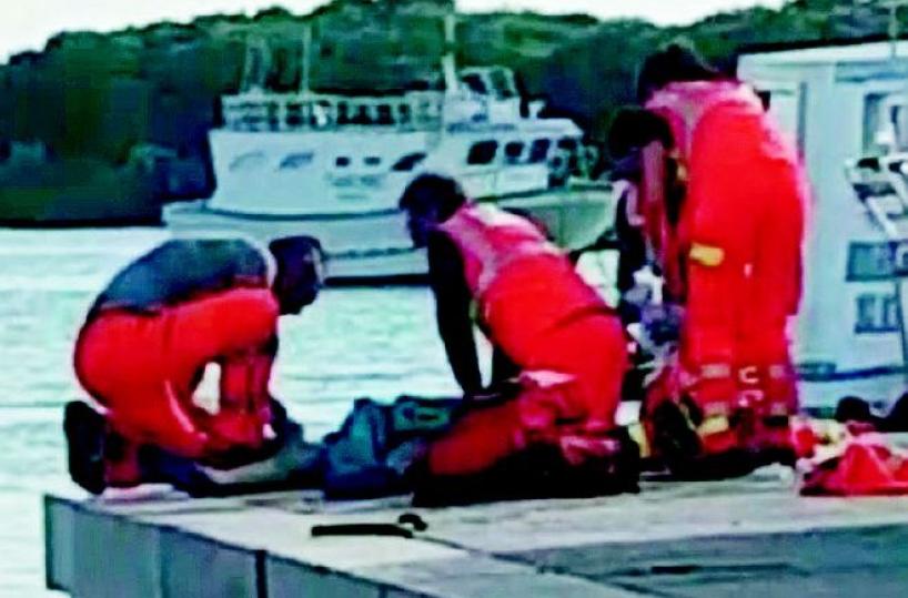 Porto Cesareo, ha un malorementre nuota: muore 60enne