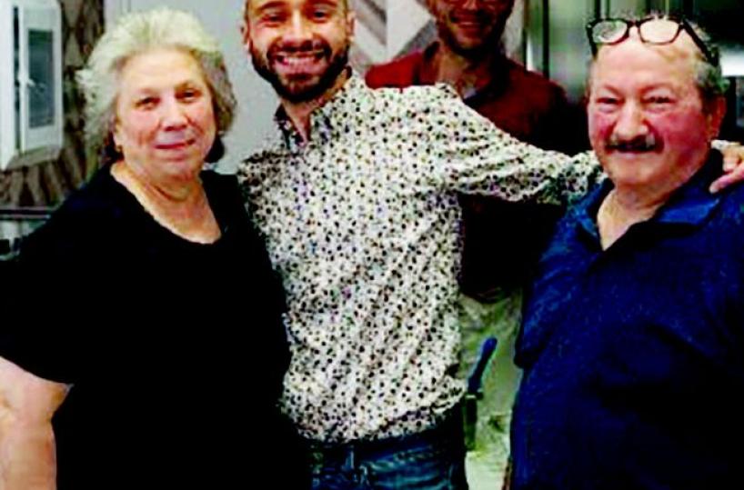 Lascia la toga per indossare il camice del gelataio 