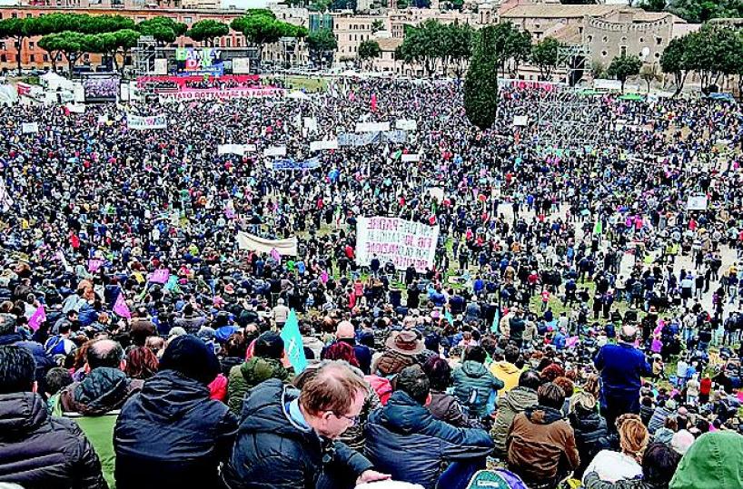 Alfano lancia un «patto» al Pd «Sì alle leggi, no alle adozioni»