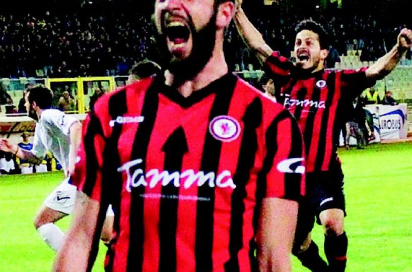 Pisa-Foggia, atto I I rossoneri scaldano il bomber Iemmello