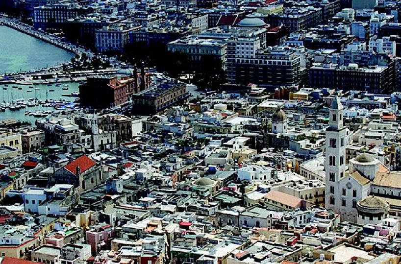 Bari, consulenze e spese pazze i costi delle Municipalizzate 
