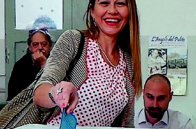 Brindisi, l'exploit Carluccio Tonfo Pd, grillini in ascesa