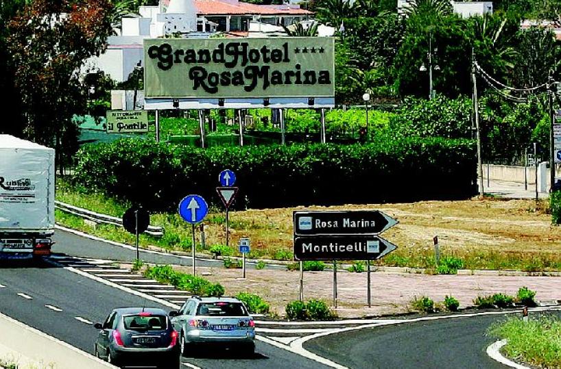Rosa Marina sempre di moda tra burraco e natura nobile
