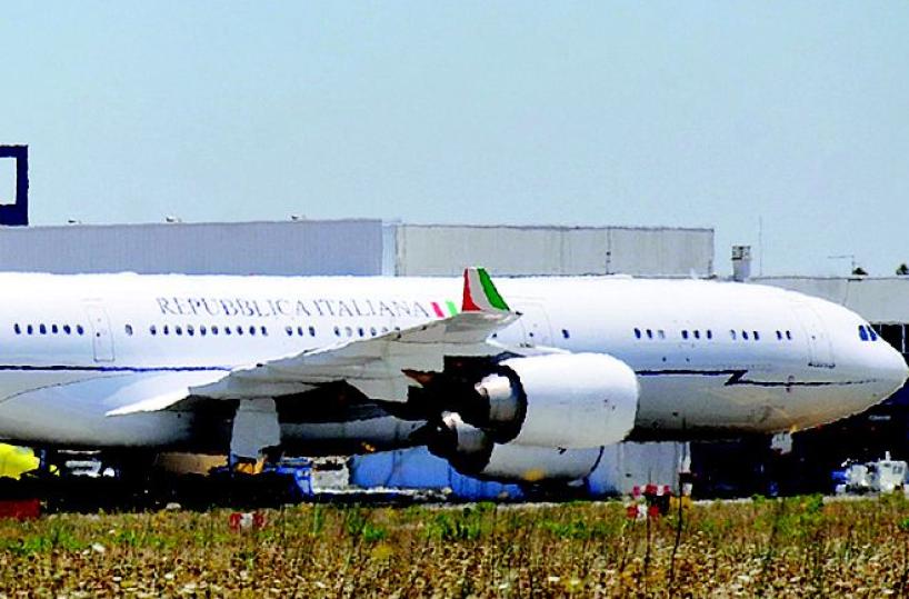 Sosta a Bari per il nuovo aereo della Presidenza del Consiglio