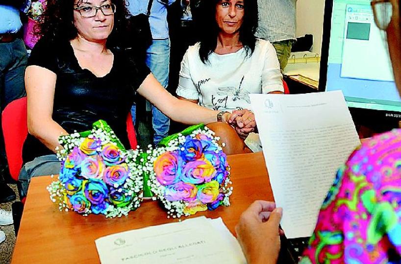 La storia di Adele e Nicolettala prima unione civile a Bari