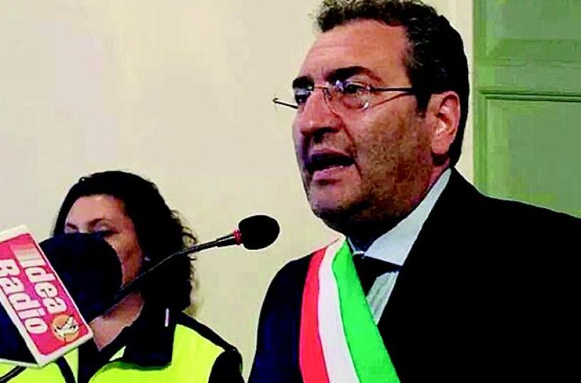 Solai da rimettere in sicurezza in tredici scuole: lezioni rinviate