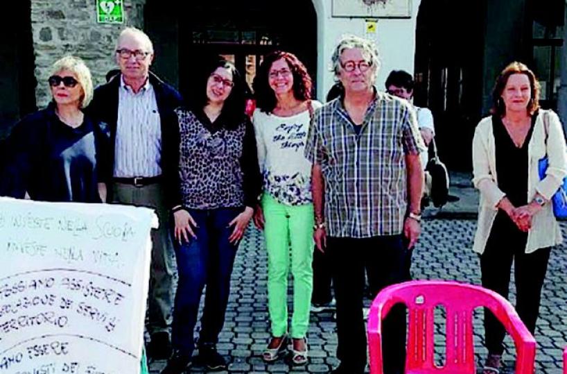 Niente autobus per gli studenti e il preside fa lo sciopero della fame