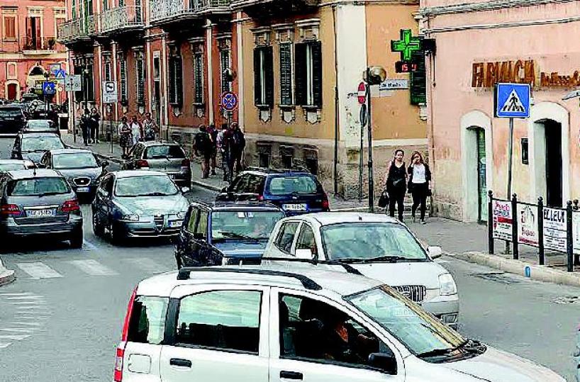 Traffico, è al collasso  il cuore di Matera