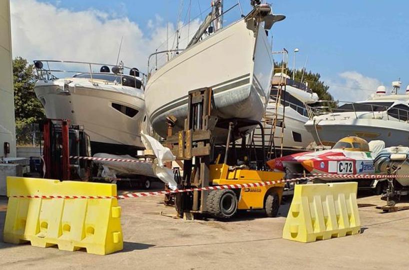 Brindisi, muletto sequestrato
