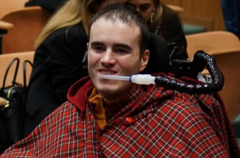 Luca Abete al Politecnico di Bari: premiato Giovanni Bellino, simbolo di resilienza
