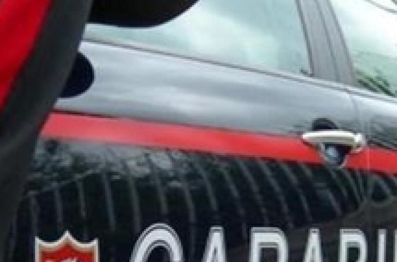 'Sta ammazzando mamma', bimbo di 6 anni chiama il 112