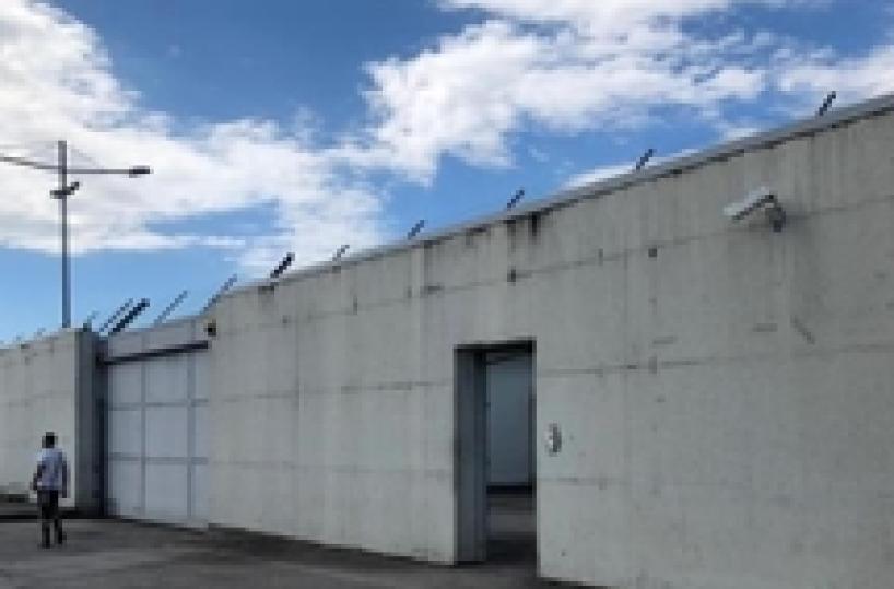 Migrante morto: decesso non per percosse