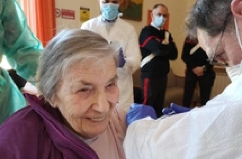 Covid 19, 4500 vaccinati negli ospedali di Bari, 1350 nelle Rsa