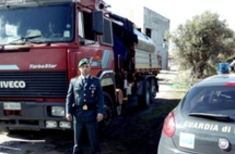 «Riciclavano» a neroolii reflui del lavaggio navi: scoperta evasione