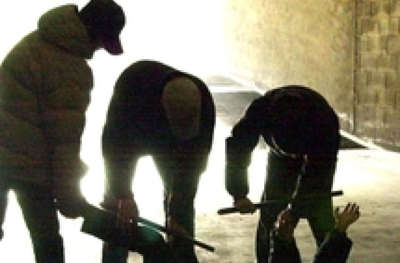 Bari, il fenomeno delle teen gang: «Perduti tra alcool, droga e social ma i ragazzi si possono salvare»