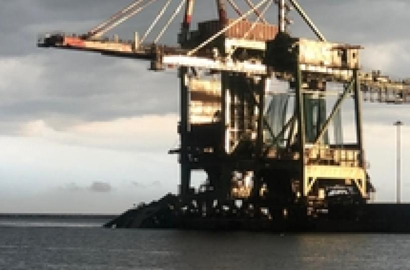 Taranto, premiati con 500 euro da ArcelorMittal per non aver scioperato